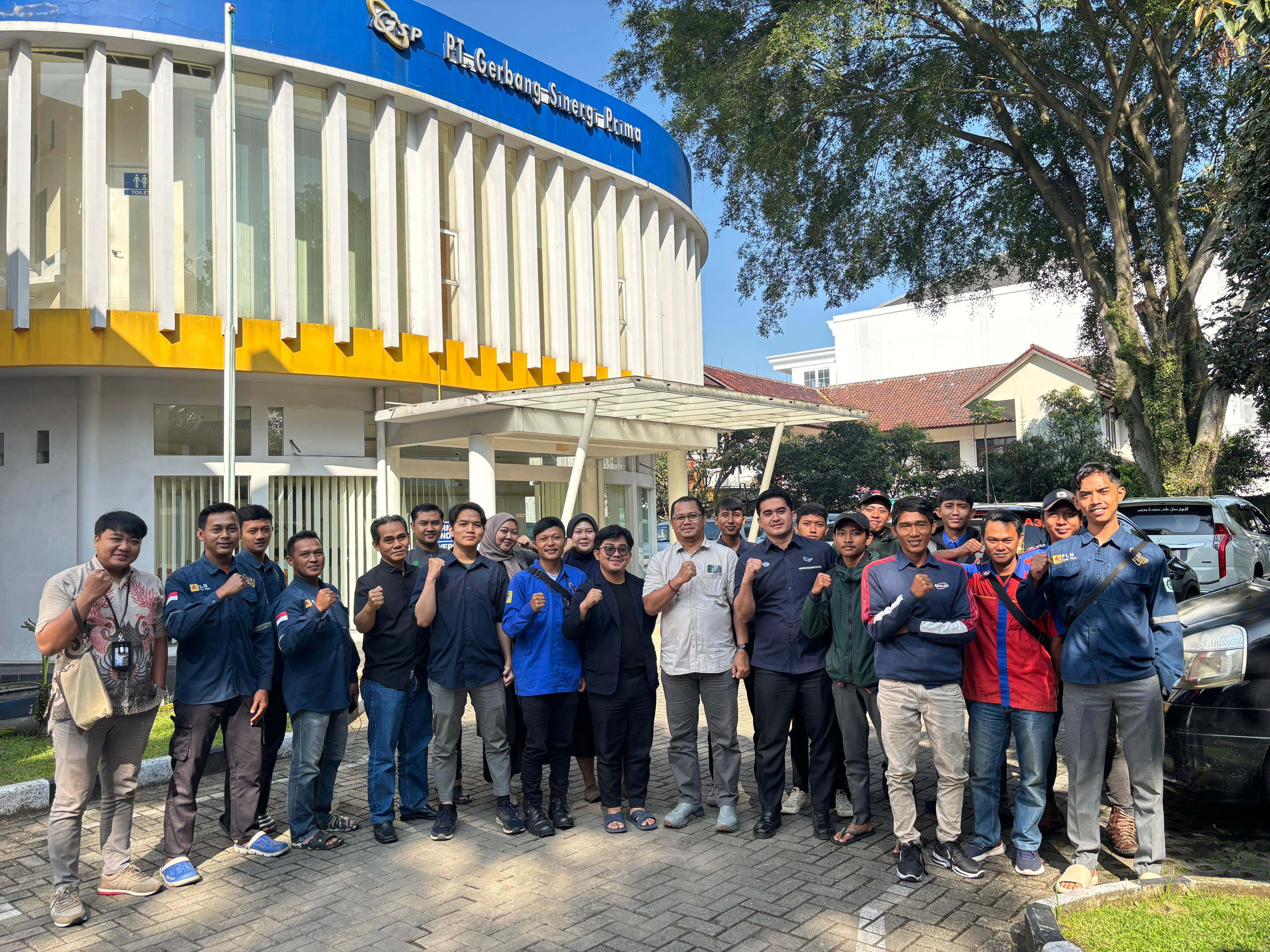 Kunjungan yang di lakukan oleh GM Kontruksi Pemeliharaan FO GSP ke kantor perwakilan Cirebon PLN Icon Plus, Kamis 10 Juli 2025